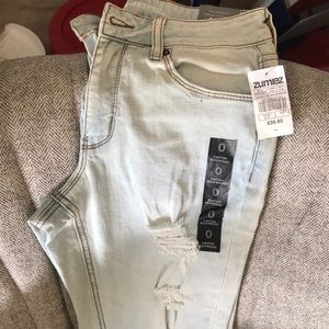 Jeans new w tags